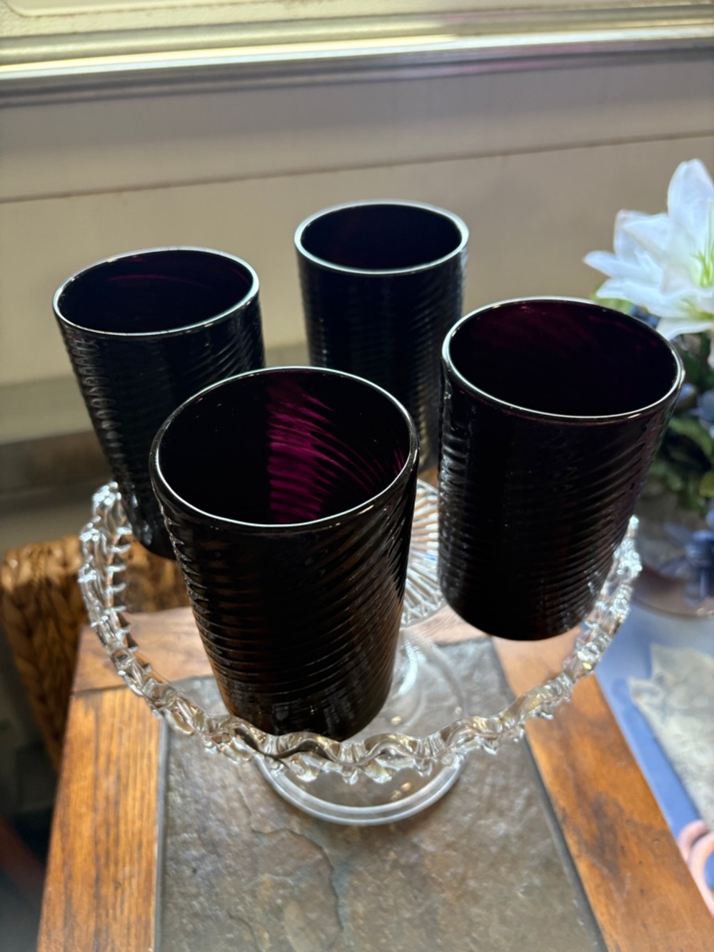 Black Amethyst Ribbed Glass Tumblers
Avalos hand blown Mexico